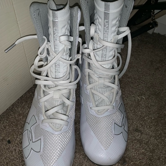 under armour highlighter cleats white size 7 - Picture 2 of 5